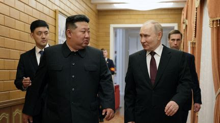 A Pyongyang, Vladimir Poutine dit à Kim Jong-un 'apprécier le soutien' nord-coréen de la politique russe