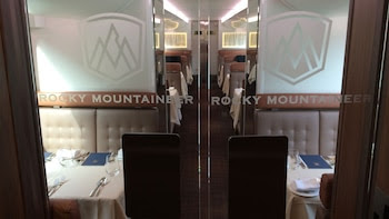 En el segundo puesto de los mejores viajes en tren para 2024 se encuentra el Rocky Mountaineer