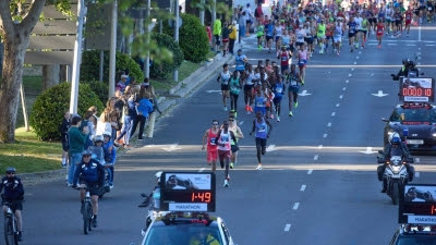 Unos 45.000 corredores participan en el maratón de Madrid bajo el lema 'Las drogas destrozan tu vida'