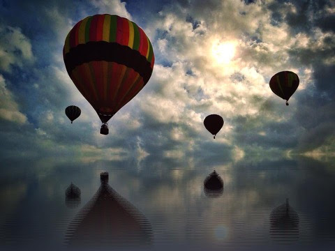 Hot-Air-Balloons-Drifting-Evening