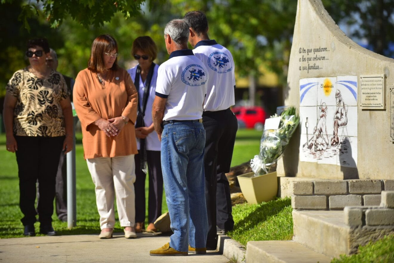 Acto por el “Día del Veterano y de los Caídos en la Guerra de Malvinas”