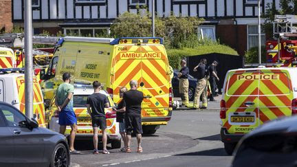 Royaume-Uni : au moins deux enfants morts et onze personnes blessées dans une attaque au couteau