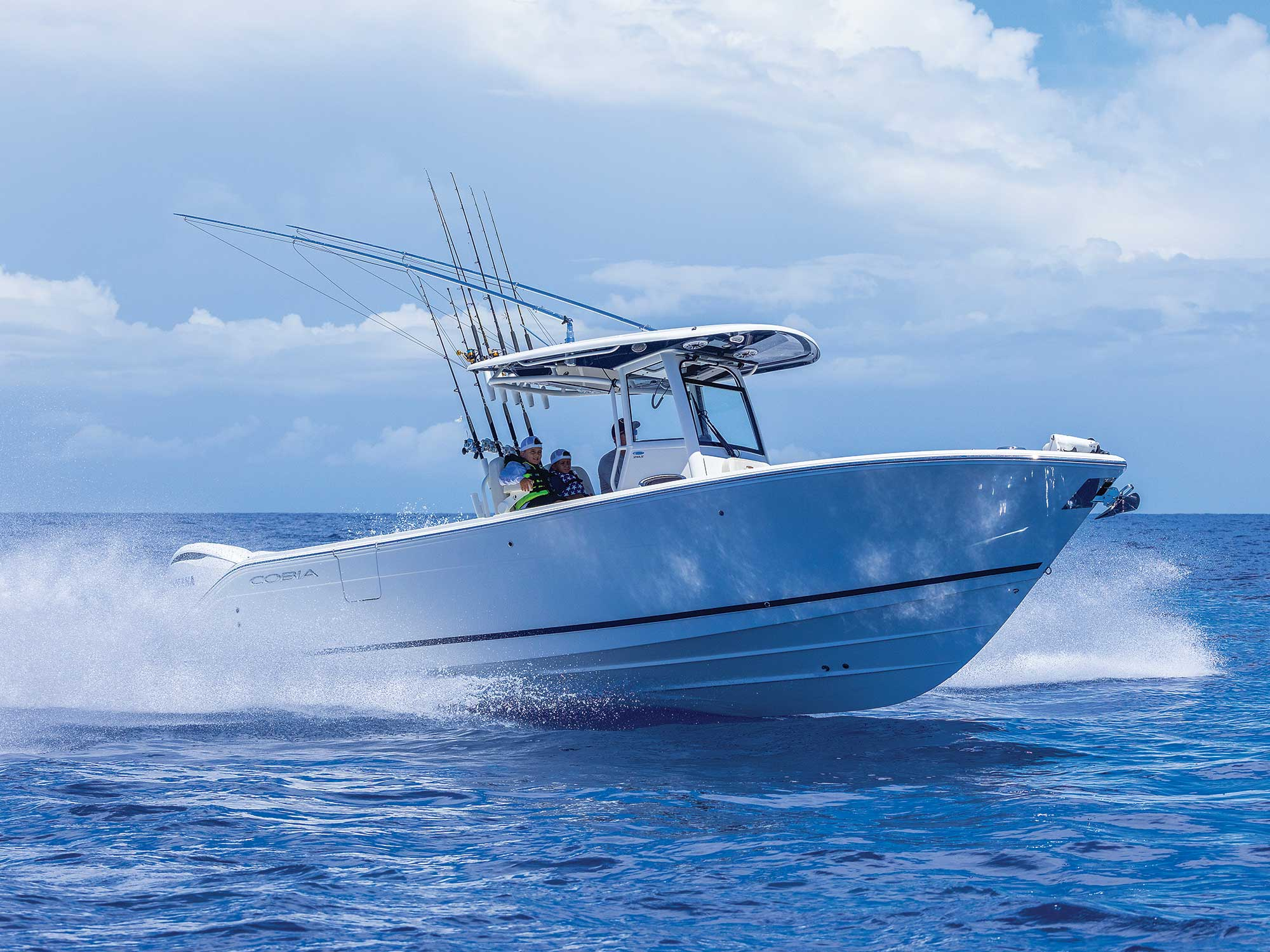 2025 Cobia 285 CC