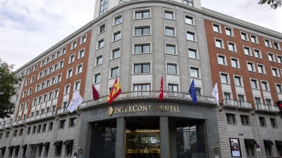 Los hoteleros madrileños cargan contra una reducción de jornada laboral que les supondría un impacto de 403 millones