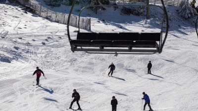 Valdesquí y Navacerrada abren este fin de semana con más de dos kilómetros de pistas para esquiar
