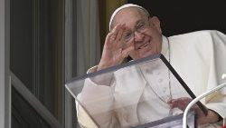 Papa Francesco all'Angelus 