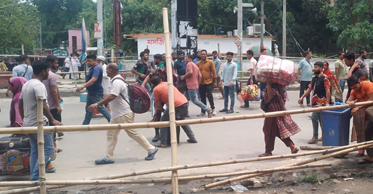বেনাপোলে লাগেজ পার্টির দৌরাত্ম্য, কোটি টাকার রাজস্ব বেহাত