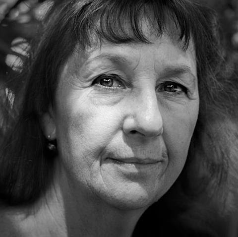 Black and white portrait of a woman