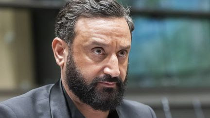 'On a vraiment l'impression d'enterrer la radio' : à Europe 1, malaise autour de la nouvelle émission de Cyril Hanouna