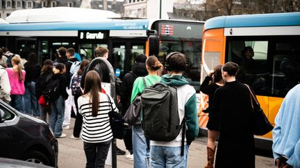 Les trois quarts des jeunes ont déjà renoncé à un emploi ou une formation à cause de problèmes liés à la mobilité, selon le baromètre Apprentis d'Auteuil