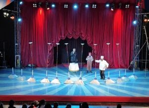 Companhia com integrantes da terceira idade e espetáculo com palhaça argentina são destaques da segunda quinzena de programação d'O Mundo do Circo SP