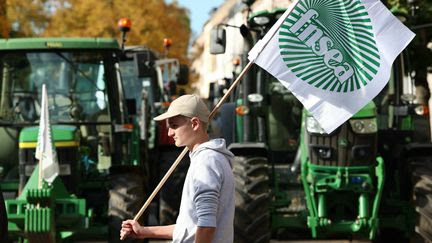 Colère des agriculteurs : convois de tracteurs, rassemblements, blocage du fret... A quoi faut-il s'attendre dès ce dimanche et dans la semaine à venir ?