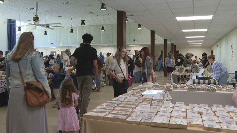 Annual Mother's Day Market promotes small business, special days with mothers