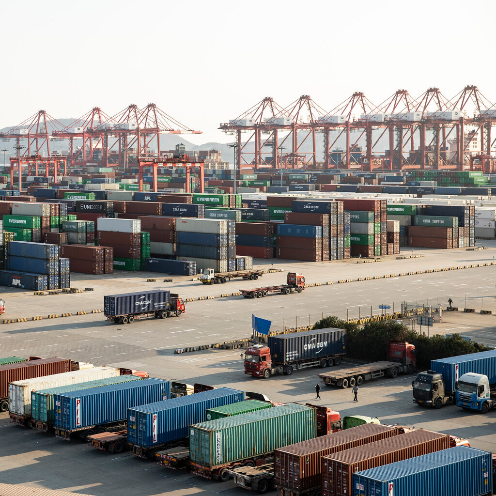 A port full of cargo containers.