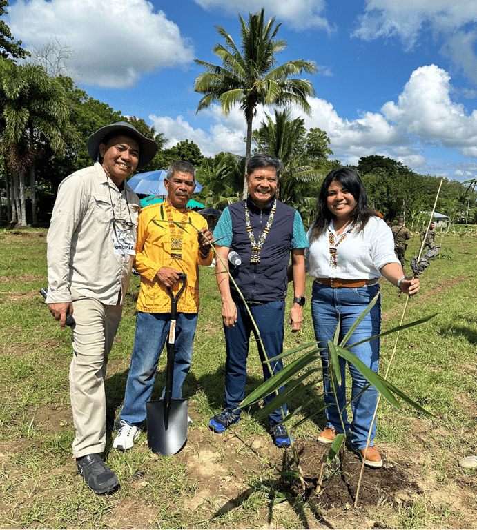 [L-R: KPC CEO Jerry John Taray; Indigenous Leader Timuey Dahil Mampurok; KPC Partner and former Agriculture Secretary Luis Ramon P. Lorenzo; KPC COO Rochella 