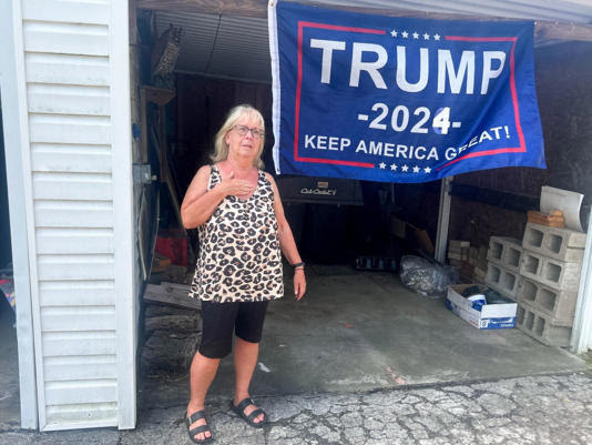 Shari Bennetti outside her garage. ((Noah Goldberg / Los Angeles Times))