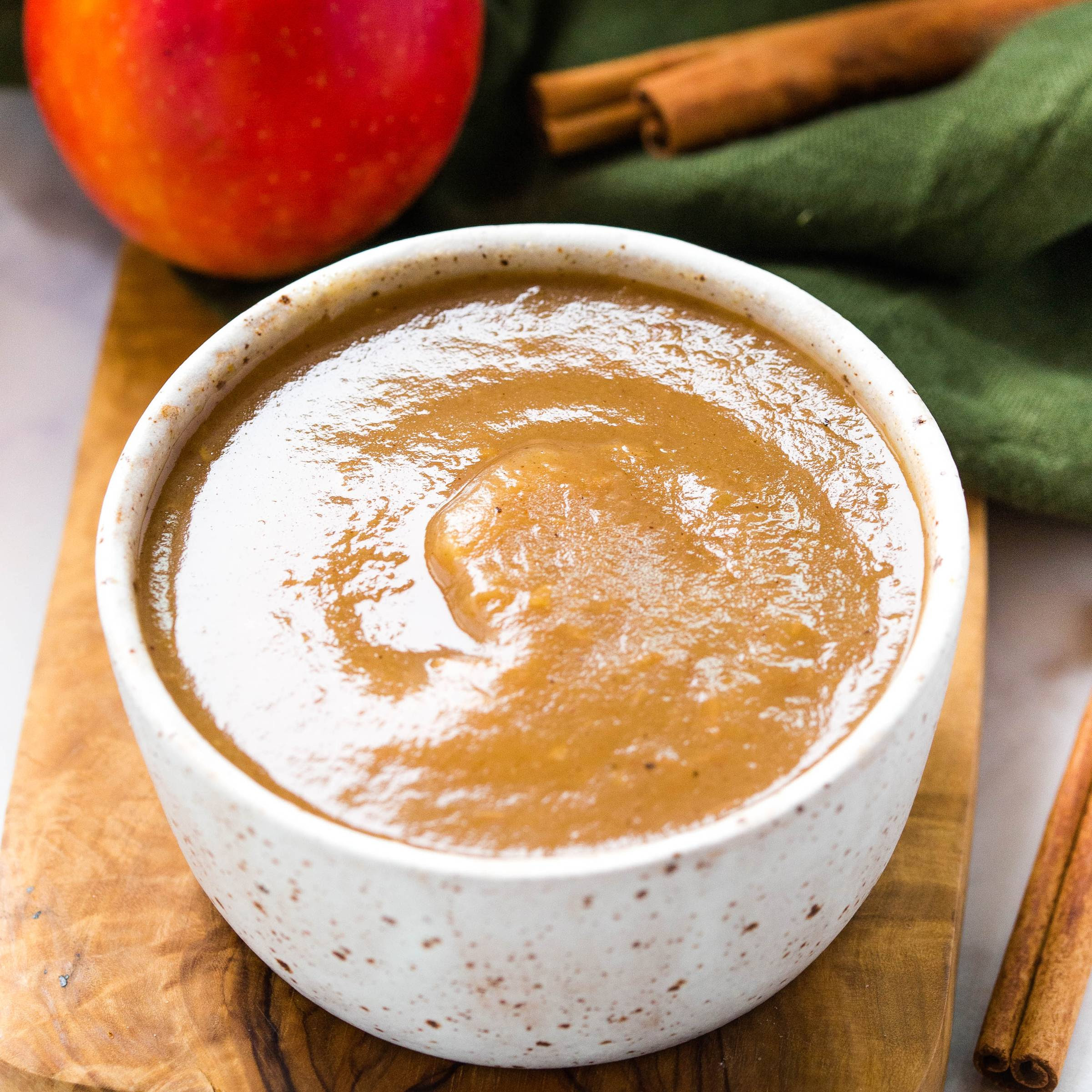 bowl of healthy Instant Pot Applesauce