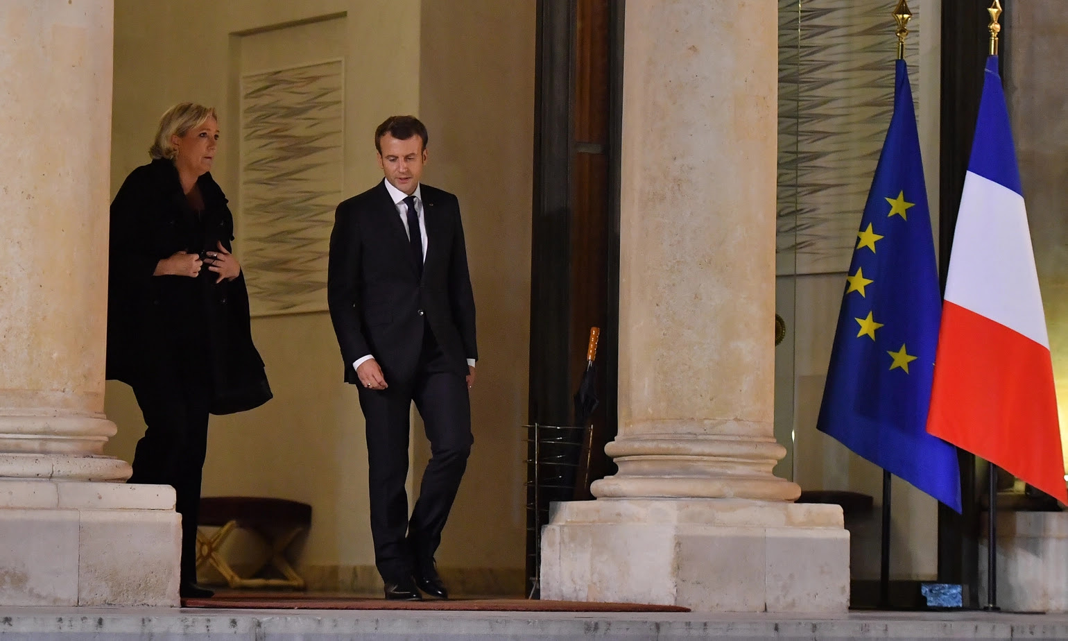 "Le mâle dominant, c’est elle" : le pacte inavouable entre Macron et Le Pen pour nommer Barnier à Matignon