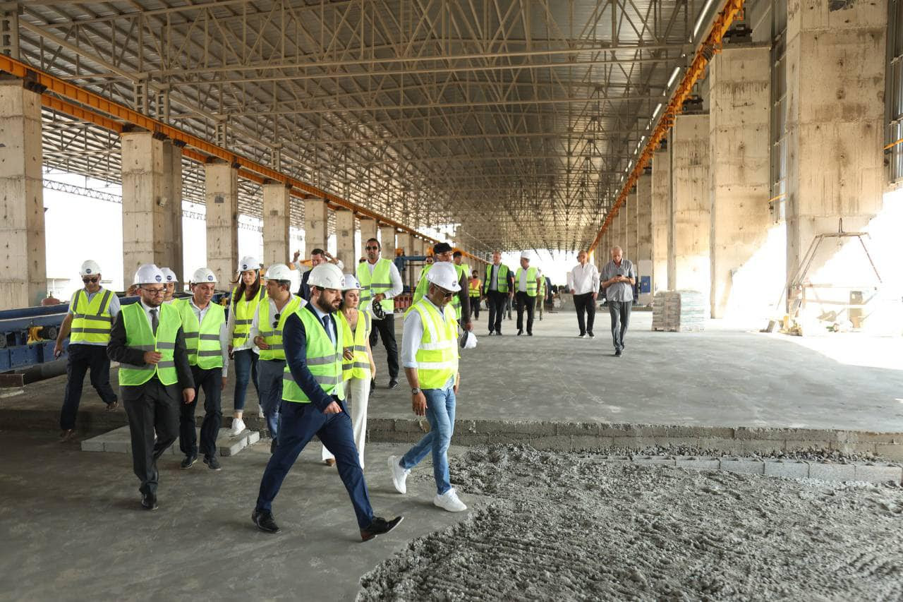 Une Usine Innovante et la Création de 300 Emplois
