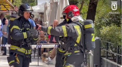 Tres intoxicados leves en el incendio de una casa en obras en el barrio de la Concepción