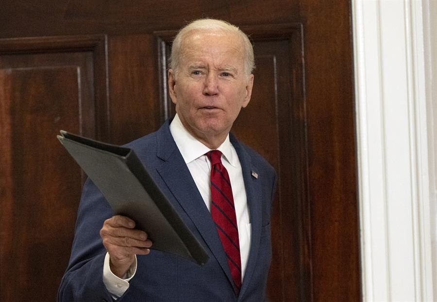 Biden lleva su nuevo plan migratorio a cumbre en México