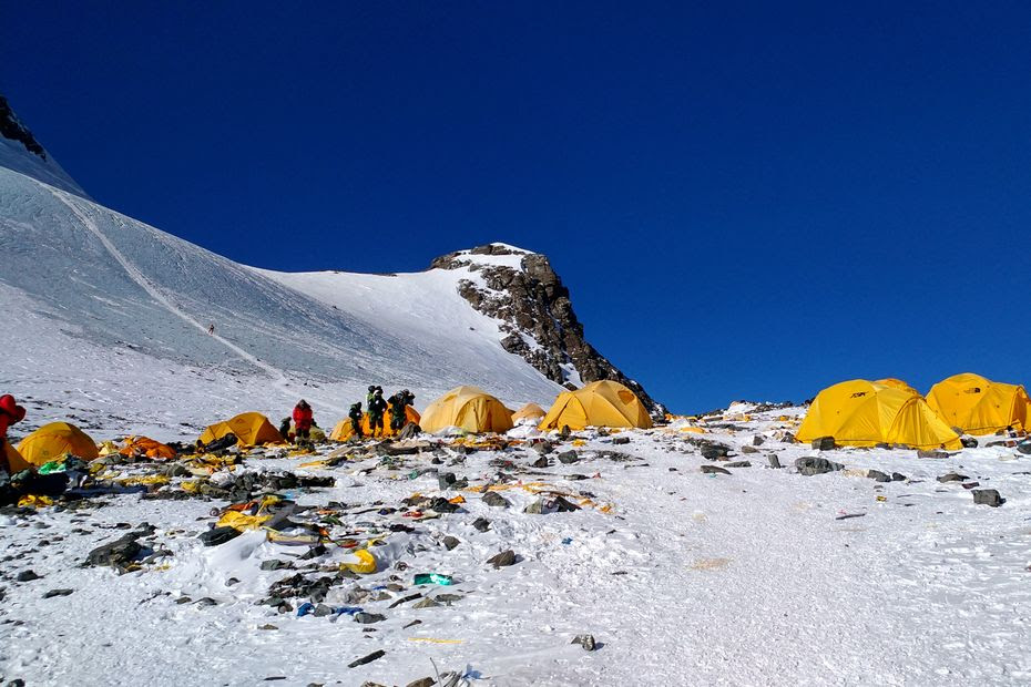 'La plus haute décharge du monde' : des étudiants grenoblois veulent installer un centre de tri au pied de l'Everest