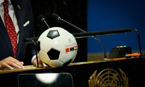 El mes pasado, la Asamblea General de la ONU adoptó una resolución para designar el 25 de mayo como Día Mundial del Fútbol.