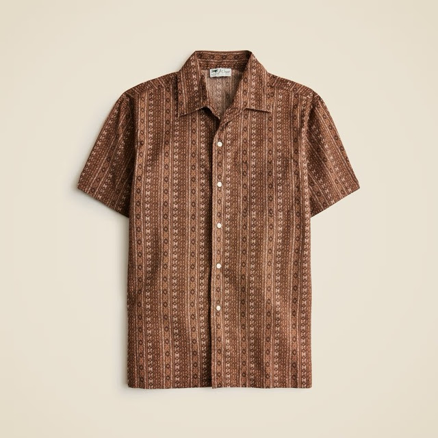 short sleeve shirt