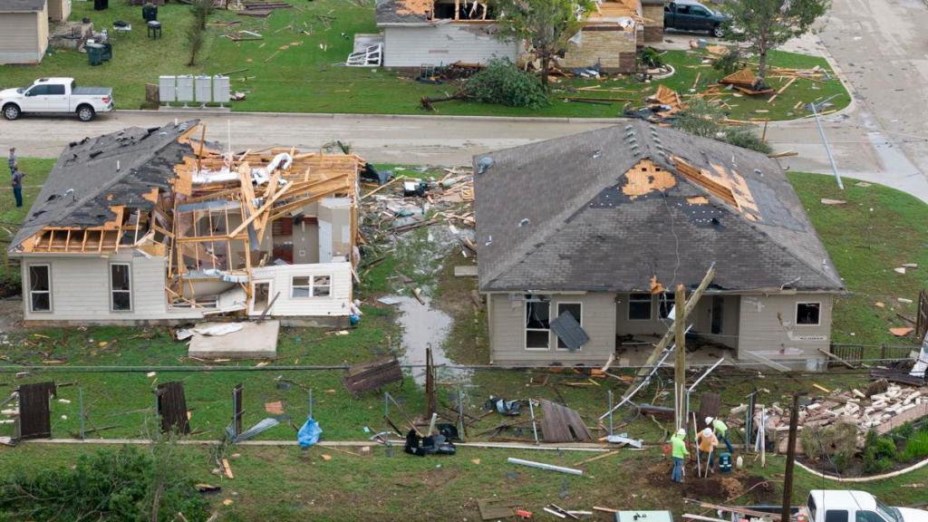 Tornado hits Temple, Texas