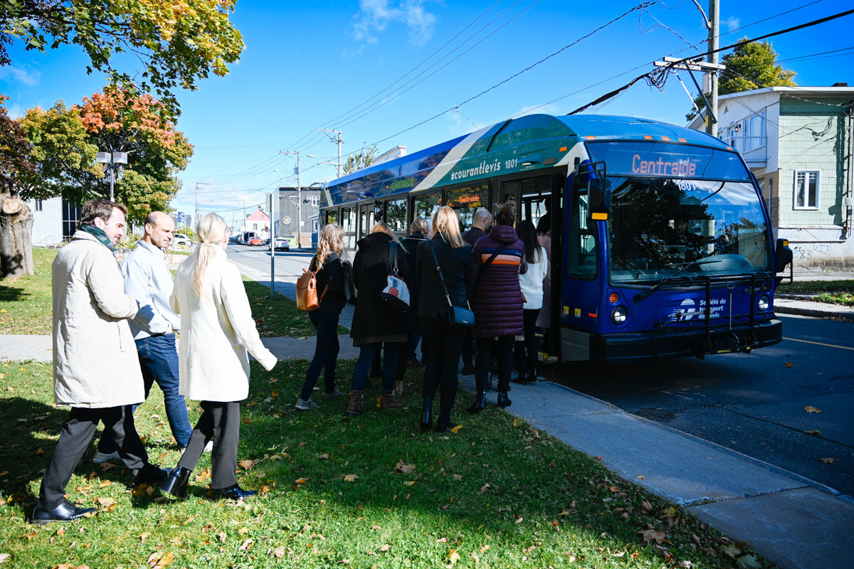 Tournées d'autobus des organismes communautaires