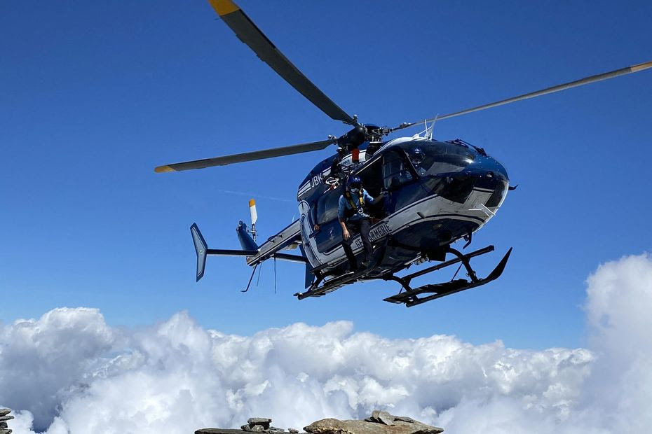 Un homme chute sur une via ferrata en Savoie et meurt d'un arrêt cardiaque