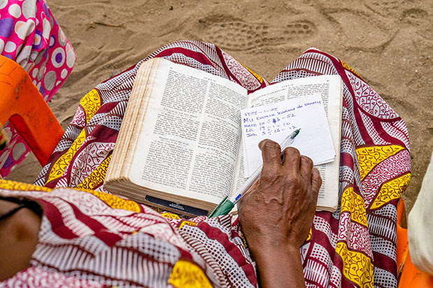 Nigerian woman reading the Bible