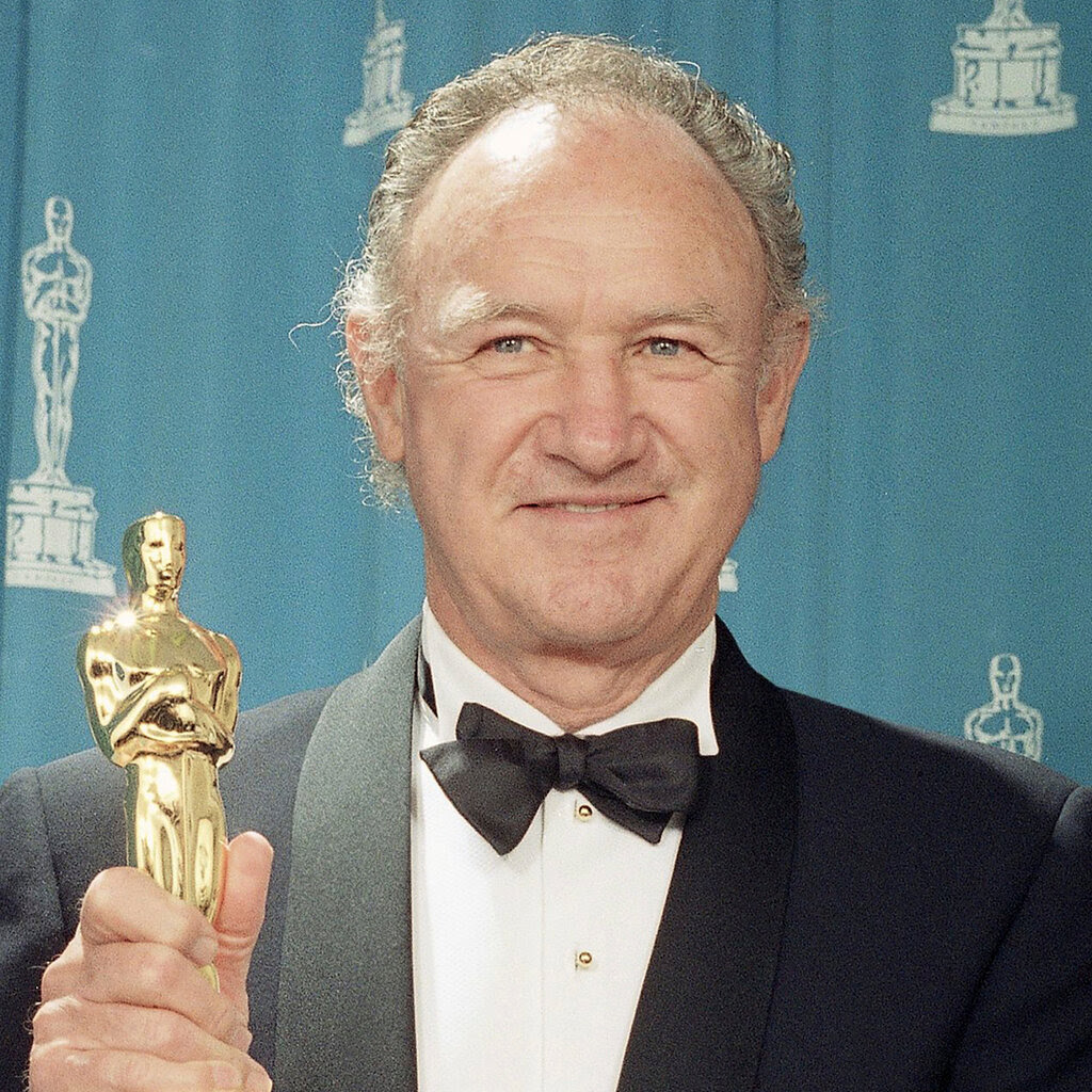 Gene Hackman in 1993, holding his best supporting actor Oscar.