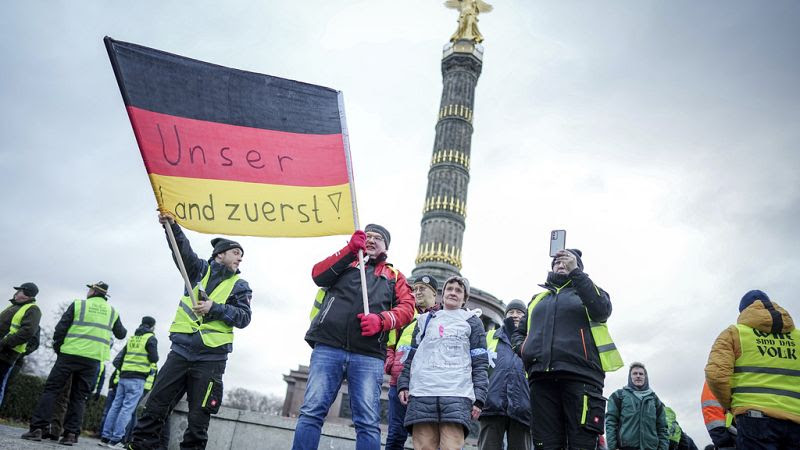 This is why green activists joined farmers protests for fairer EU farming policies 800x450_cmsv2_984e95f5-d443-5fc9-9636-ea54e7d65a6d-8172228