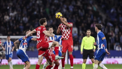 Stuani frena al Espanyol y salva un punto para el Girona