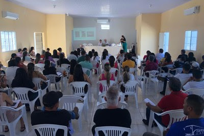 Foto mostra reunião do MPEduc no município de Jurema (PI).