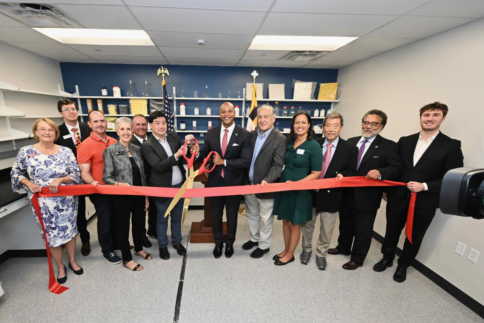 Group photo of ribbon-cutting