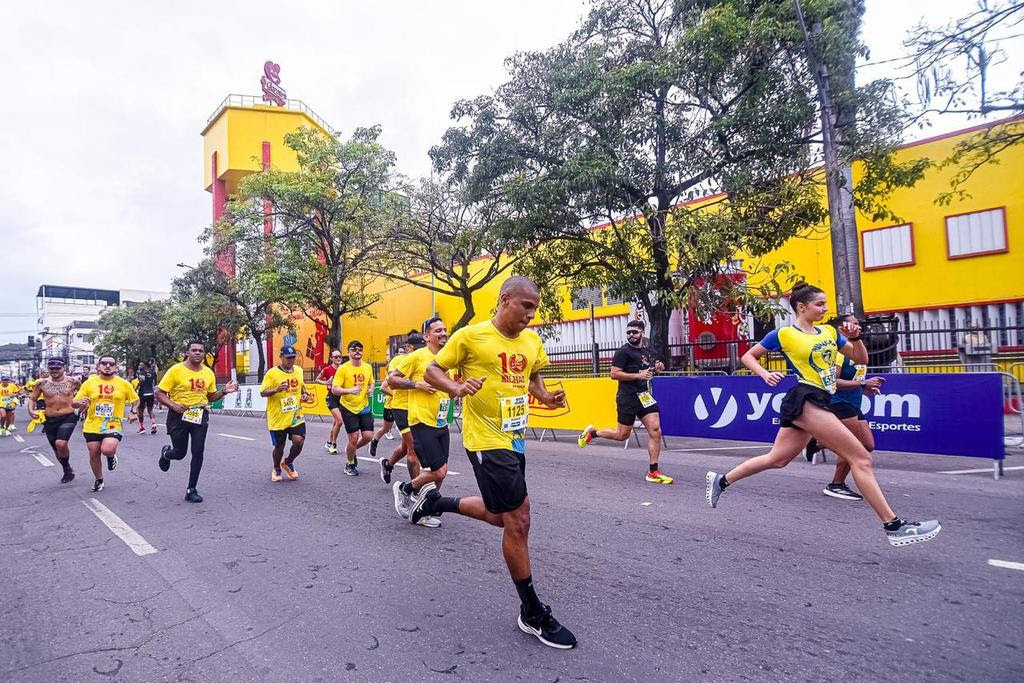 Corredores na chegada em Vila Velha (Esportevix / Garoto)