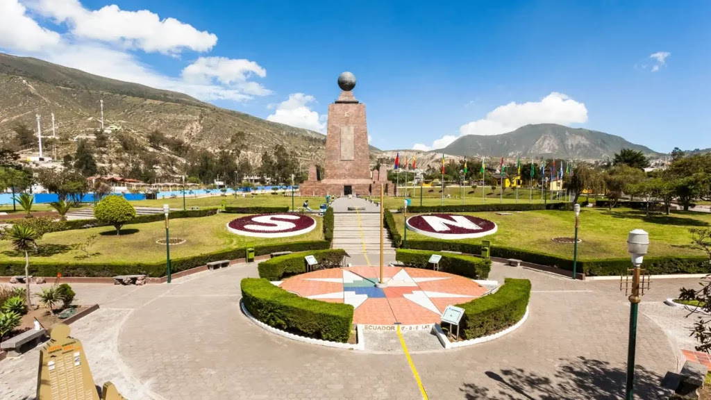  Ciudad Mitad del Mundo