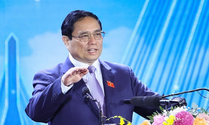 Thủ tướng Phạm Minh Chính phát biểu tại hội nghị công bố quy hoạch và xúc tiến đầu tư vào Cần Thơ. Ảnh: Nhật Bắc
