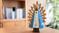 La statua della Madonna di Lujan regalata dal Papa alla famiglia dell’Università Cattolica del Sacro Cuore, dell’Istituto G. Toniolo e del Policlinico A. Gemelli