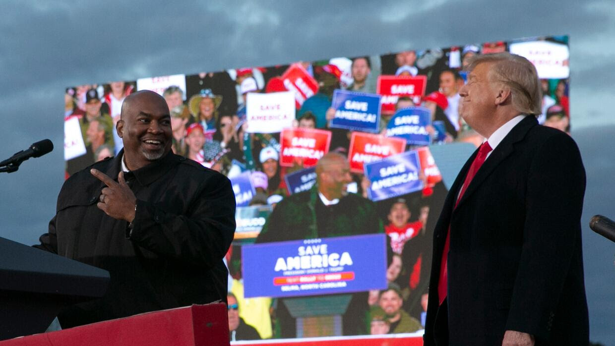 La estrecha relación de Trump y Mark Robinson, el polémico candidato a gobernador de Carolina del Norte detrás del escándalo del 