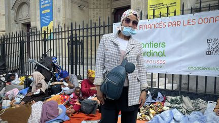 'On en avait marre d'être invisibles' : à deux jours des JO de Paris 2024, des dizaines de familles à la rue campent devant la mairie du 18e arrondissement