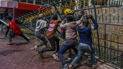 Manifestations au Kenya : on vous explique la situation dans le pays plongé dans le chaos politique, la 'violence et l'anarchie'