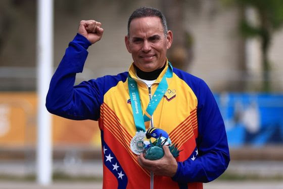 Después de 40 años tirador Leonel Martínez revive el sueño olímpico en París 2024