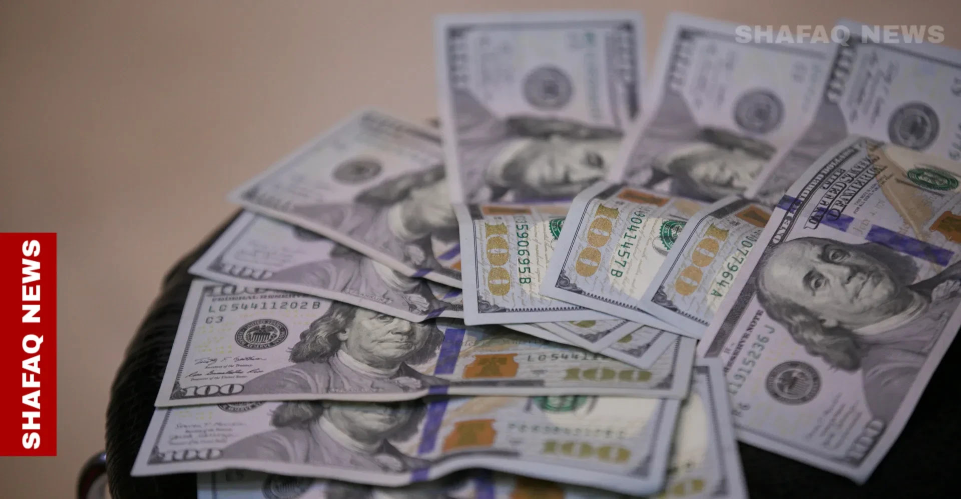 Economic analysis: Reduction in the traveler's dollar rate pushes Iraqis to the black market