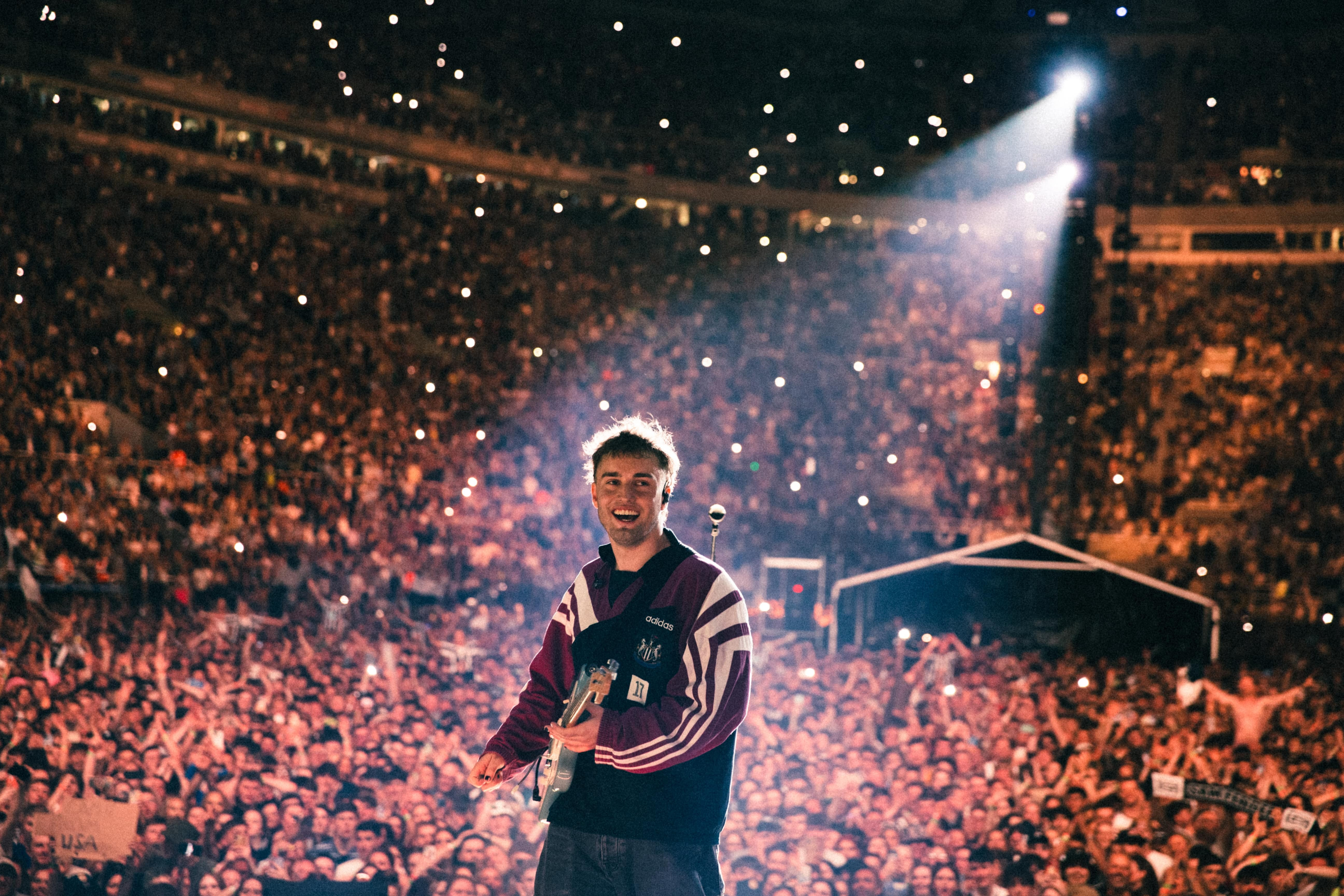 Sam Fender announces huge summer 2025 UK stadium dates • WithGuitars