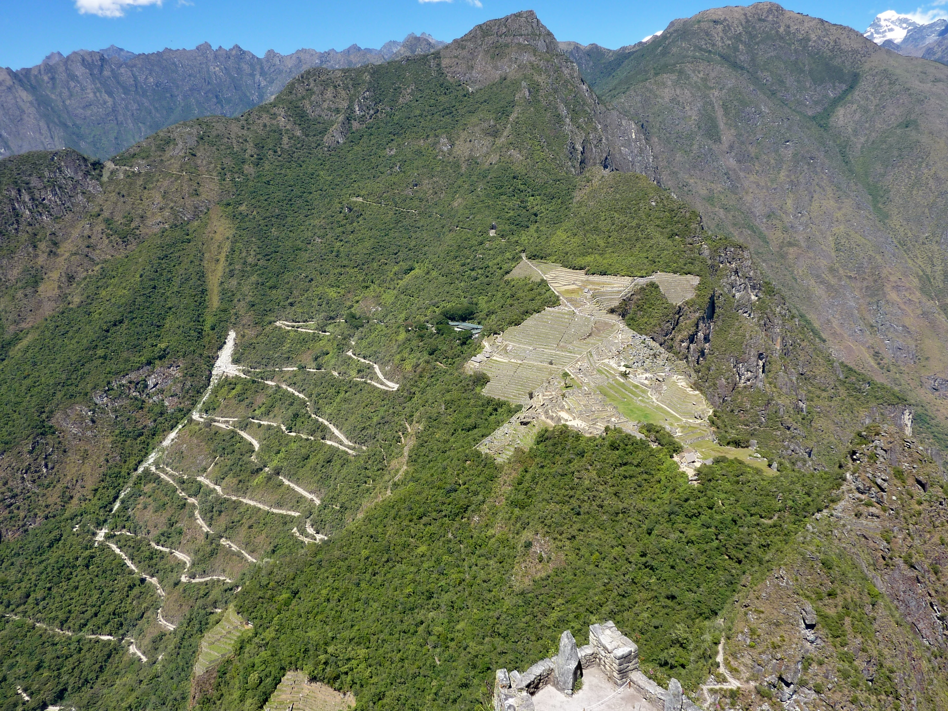 Una vista menos usual de Machu Picchu: desde el Wayna Picchu.
