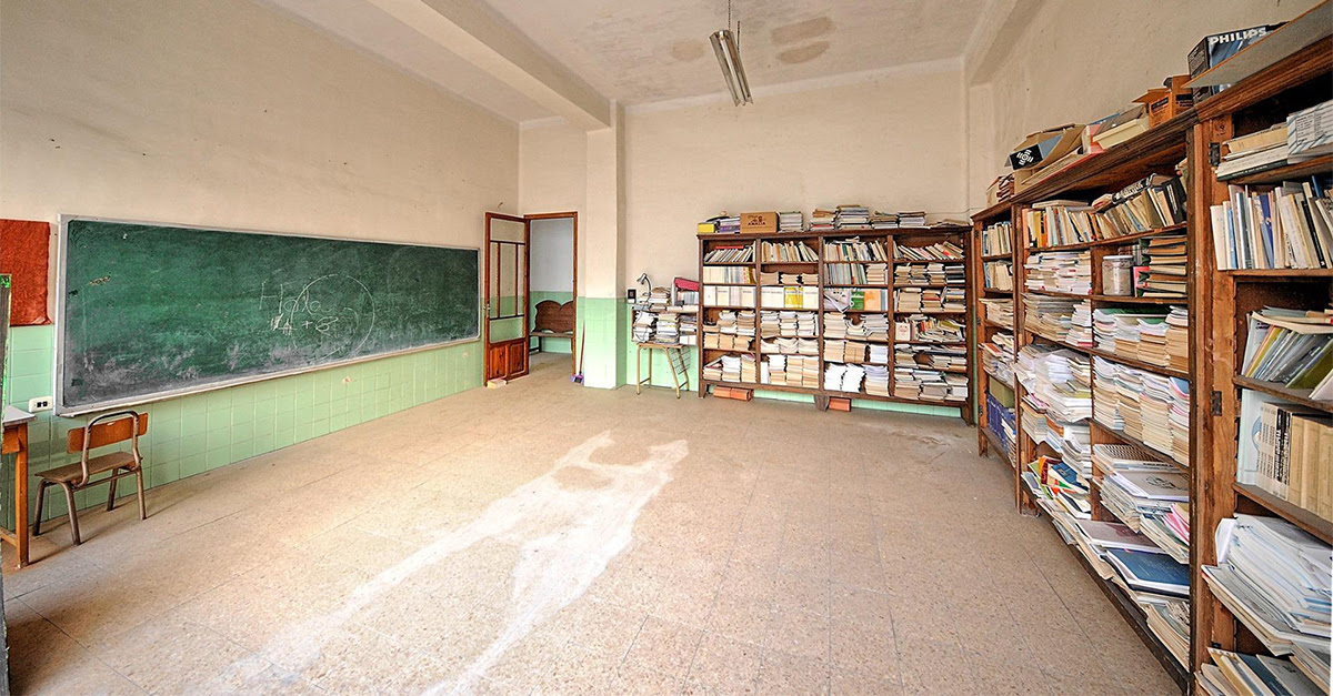 En venta un antiguo colegio en el centro de Sagunto