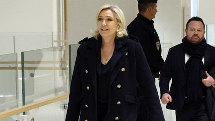 Procès des assistants parlementaires du FN : cinq ans de prison dont trois avec sursis et cinq ans d'inéligibilité requis contre Marine Le Pen